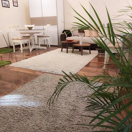 Broadway Center, Fully Equipped, 4 Person Budapešť