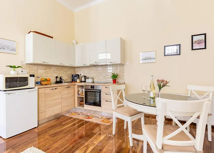 Broadway Center, Fully Equipped, 4 Person * Budapest